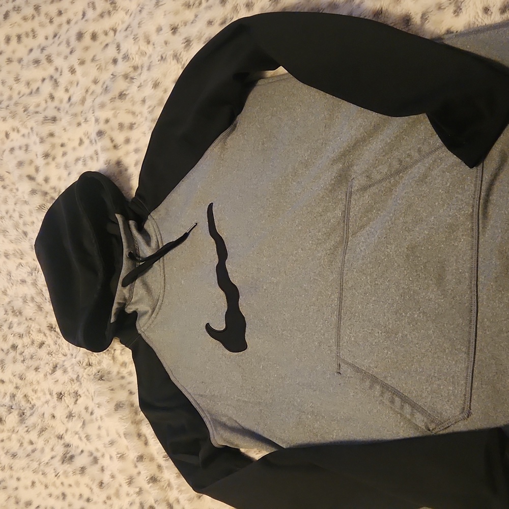 Nike thermafit hoodie
